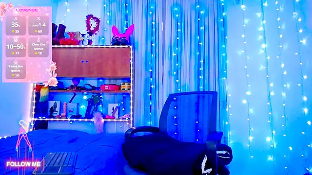 Aleexx    online show from 8, 3, 2025