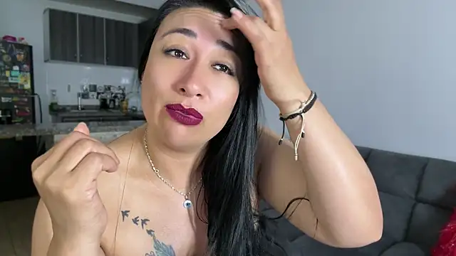 Karina Yang online show from 24, 4, 2026