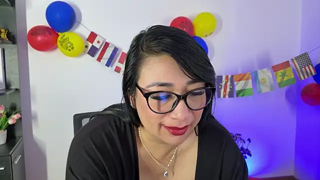 Karina Yang online show from 16, 6, 2026