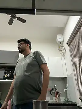 Snapshot of hot_rajat chatting on 18, 5, 2026 hot rajat online show from 18, 5, 2026