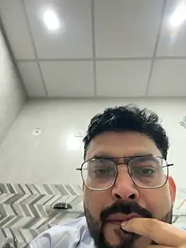Snapshot of hot_rajat chatting on 19, 5, 2026 hot rajat online show from 19, 5, 2026