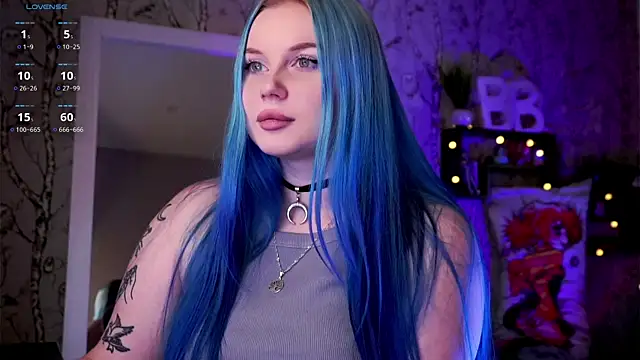 Moon Valkyrie online show from 5, 2, 2025