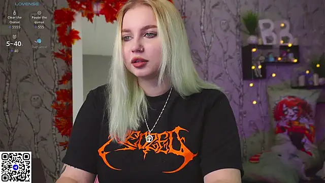 Moon Valkyrie online show from 11, 11, 2025