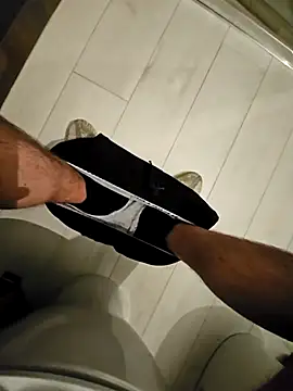 manu9921 online show from 14, 2, 2025