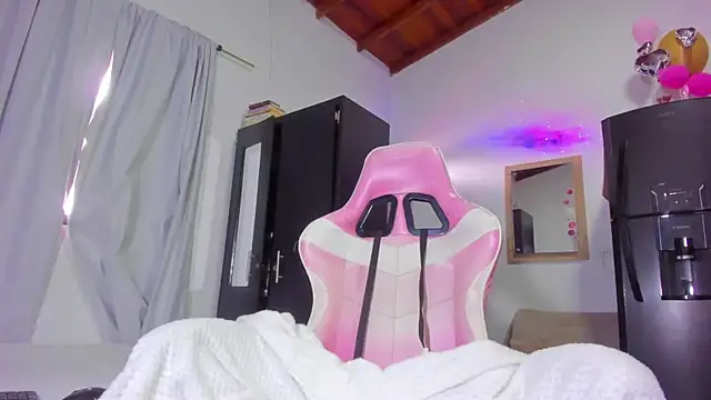 Stormeass online show from 9, 7, 2026