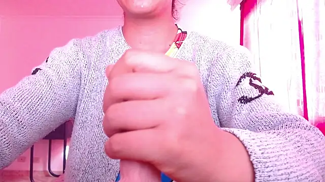 Snapshot of VALERY_MEER chatting on 30, 4, 2026 VALERY MEER online show from 30, 4, 2026