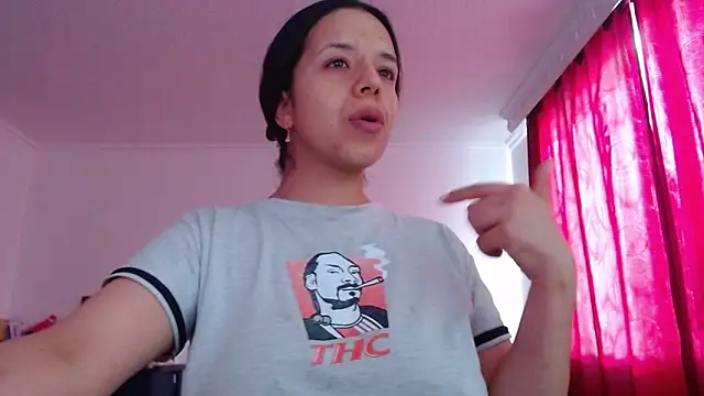 Snapshot of VALERY_MEER chatting on 2, 6, 2026 VALERY MEER online show from 2, 6, 2026