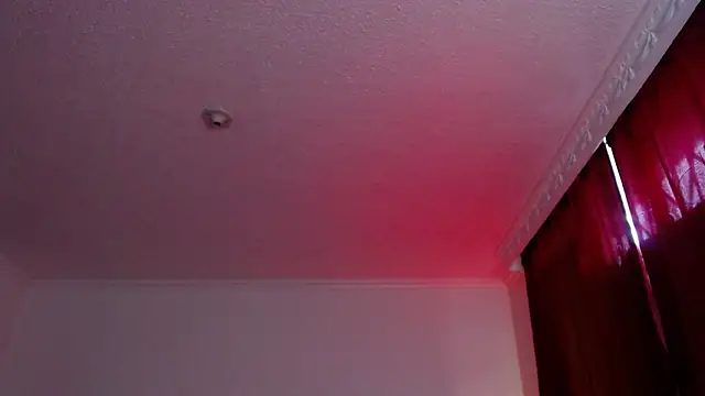 Snapshot of VALERY_MEER chatting on 19, 5, 2026 VALERY MEER online show from 19, 5, 2026