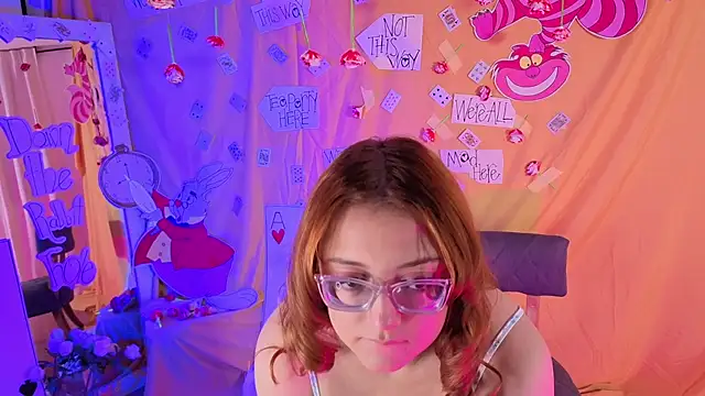 MiaFranklyn online show from 20, 9, 2025
