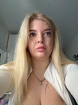Snapshot of OdriOlsens chatting on 19, 5, 2026 OdriOlsens online show from 19, 5, 2026