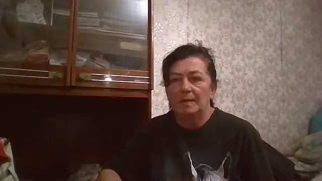 GypsiQueen2 online show from 26, 9, 2025