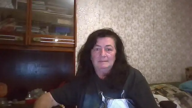 GypsiQueen2 online show from 18, 9, 2025