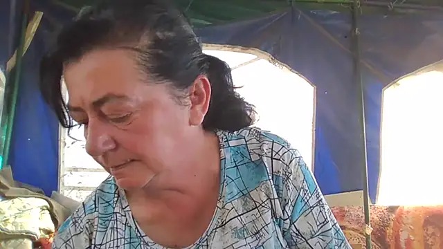 GypsiQueen2 online show from 20, 9, 2025