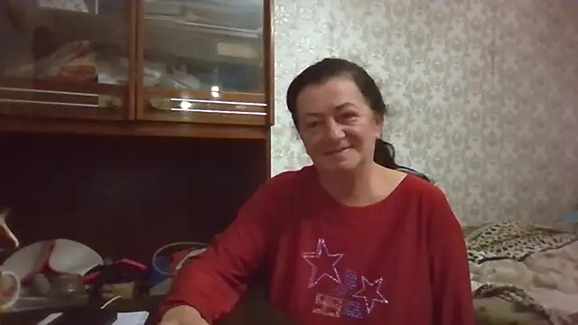 GypsiQueen2 online show from 15, 10, 2025