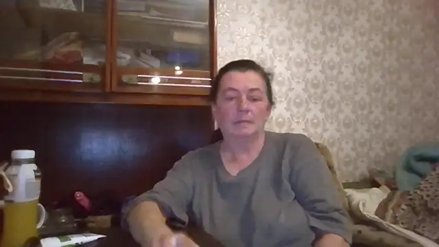 GypsiQueen2 online show from 24, 10, 2025