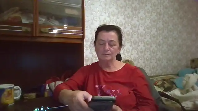 GypsiQueen2 online show from 7, 10, 2025