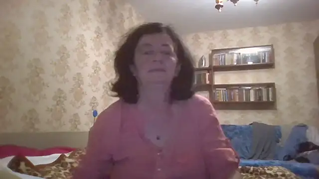GypsiQueen2 online show from 18, 7, 2026