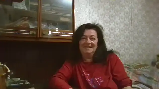 GypsiQueen2 online show from 8, 11, 2025