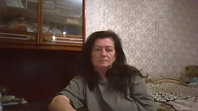 GypsiQueen2 online show from 15, 11, 2025