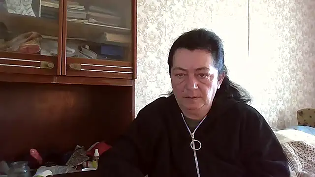 GypsiQueen2 online show from 2, 11, 2025