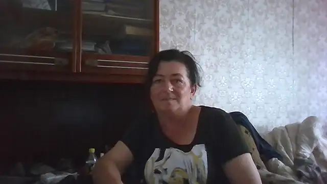 GypsiQueen2 online show from 10, 9, 2025