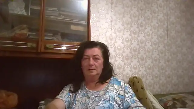 GypsiQueen2 online show from 22, 9, 2025