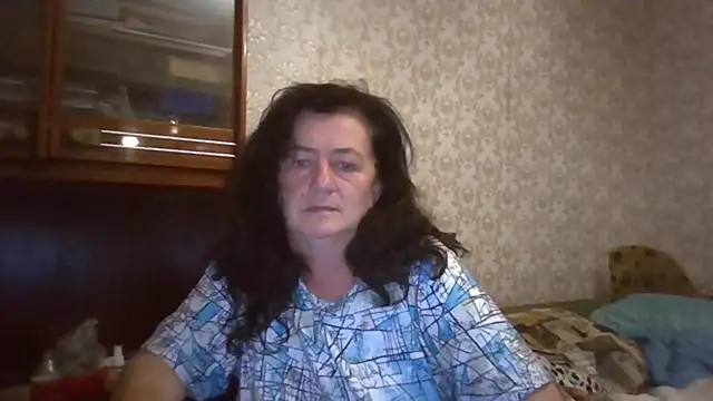 GypsiQueen2 online show from 17, 9, 2025