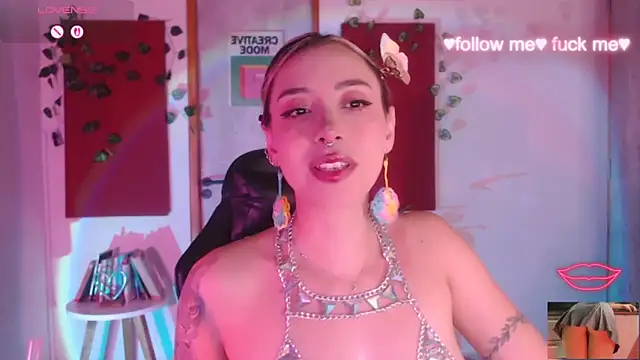 sakura beauty online show from 28, 11, 2025