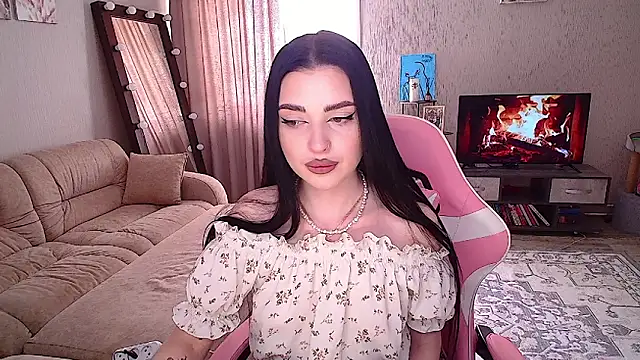   Malika   online show from 9, 4, 2026