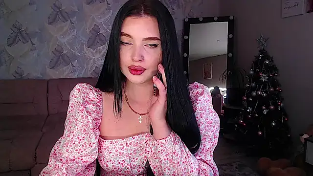 Snapshot of __Malika__ chatting on 23, 12, 2024 Malika online show from 23, 12, 2024