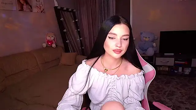 Snapshot of __Malika__ chatting on 11, 9, 2025 Malika online show from 11, 9, 2025
