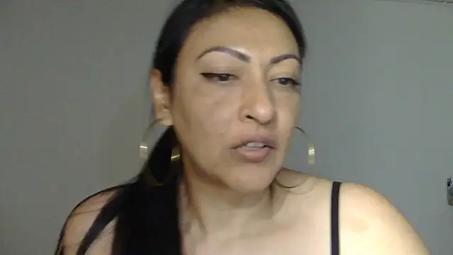 Snapshot of ErikaRika chatting on 28, 1, 2025 ErikaRika online show from 28, 1, 2025