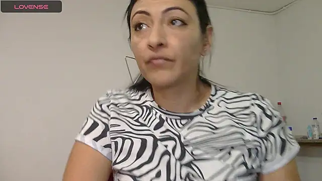 Snapshot of ErikaRika chatting on 14, 1, 2025 ErikaRika online show from 14, 1, 2025