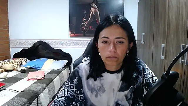 Snapshot of sharoon_cheerry chatting on 6, 5, 2026 sharoon cheerry online show from 6, 5, 2026