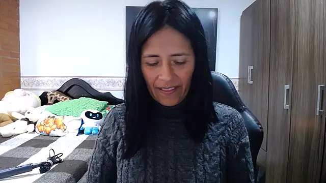 Snapshot of sharoon_cheerry chatting on 6, 8, 2026 sharoon cheerry online show from 6, 8, 2026