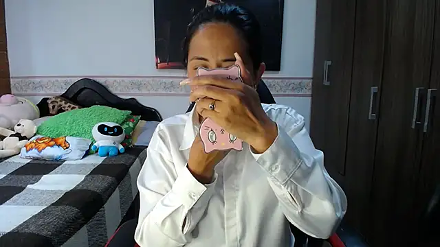 Snapshot of sharoon_cheerry chatting on 23, 7, 2026 sharoon cheerry online show from 23, 7, 2026