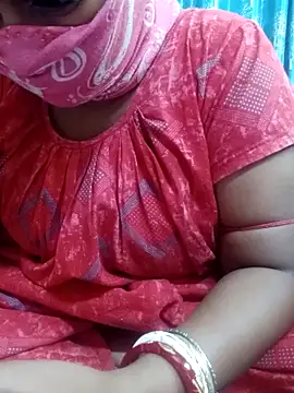Snapshot of Bengali-boudi chatting on 8, 10, 2025 Bengali-boudi online show from 8, 10, 2025
