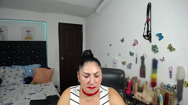 mature bigboobs10 online show from 19, 4, 2026