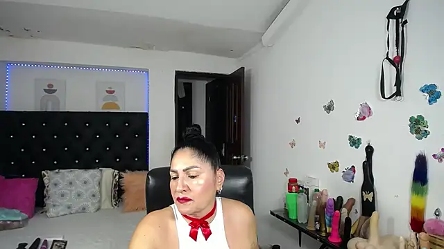 Snapshot of mature_bigboobs10 chatting on 25, 6, 2026 mature bigboobs10 online show from 25, 6, 2026