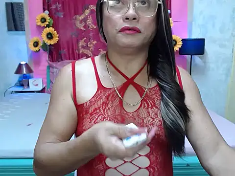 UrAsianPrincessDanie online show from 20, 6, 2026