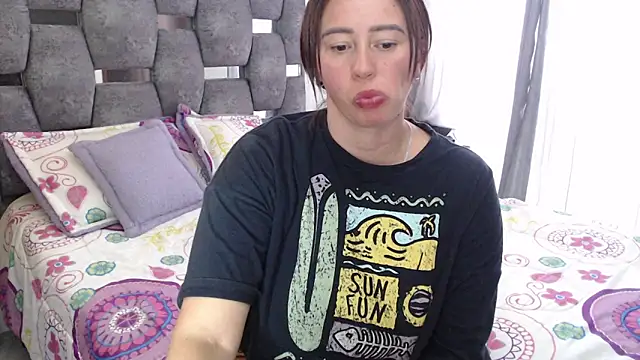 sara hott 1 online show from 10, 4, 2026