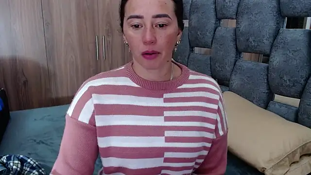 sara hott 1 online show from 19, 2, 2025