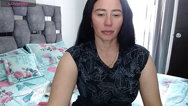 sara hott 1 online show from 15, 10, 2025