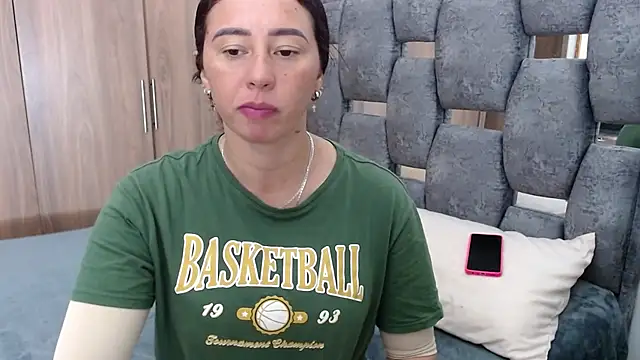 sara hott 1 online show from 26, 2, 2025