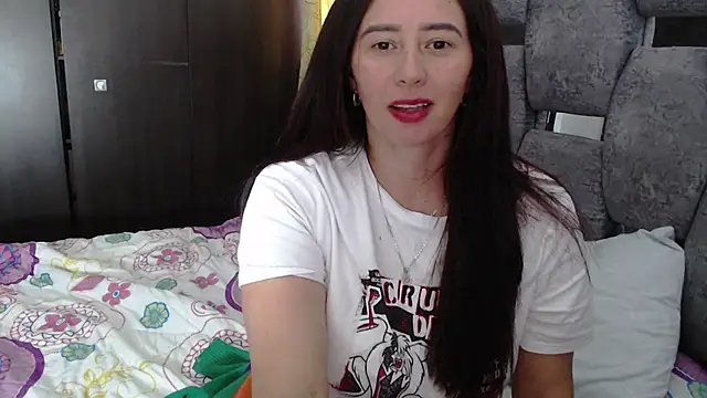 sara hott 1 online show from 25, 7, 2026