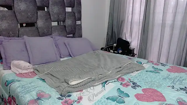 sara hott 1 online show from 21, 11, 2025