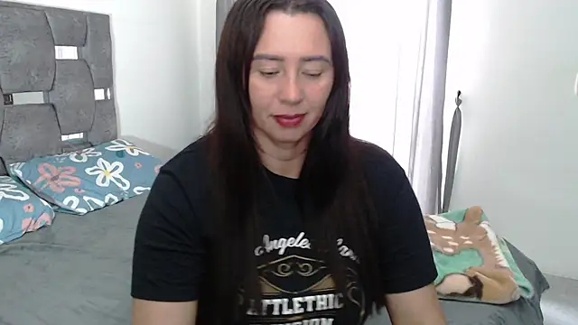 sara hott 1 online show from 15, 5, 2026