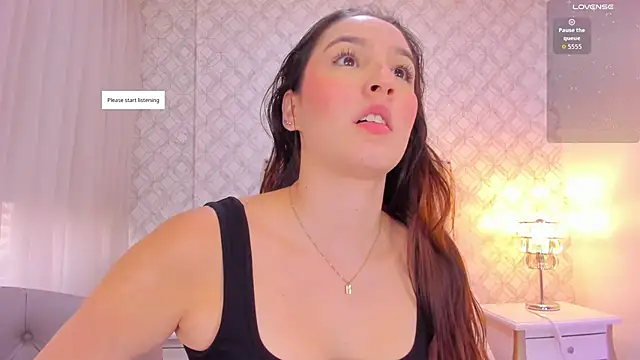 Pia Johnson  online show from 17, 10, 2025