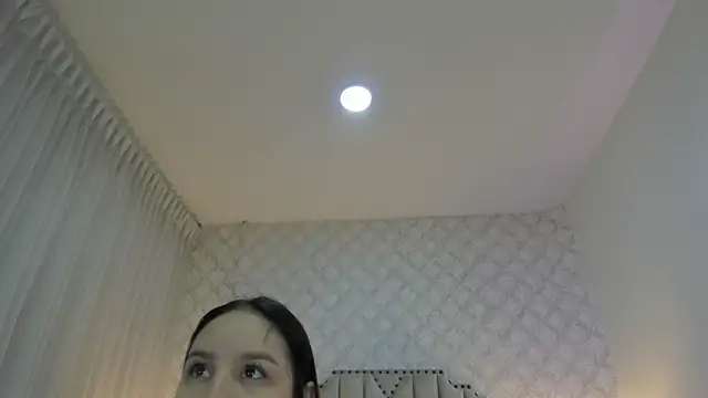 Pia Johnson  online show from 23, 3, 2026