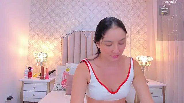 Pia Johnson  online show from 30, 3, 2026